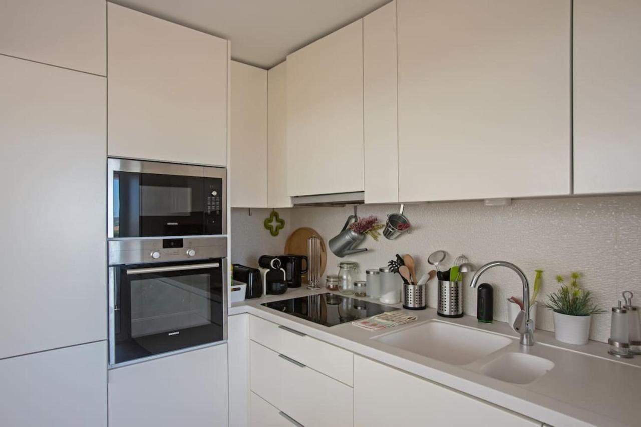 Magnificent 1 Bedroom Apartment With Views Over The Ocean 코스타 다 카파리카 외부 사진